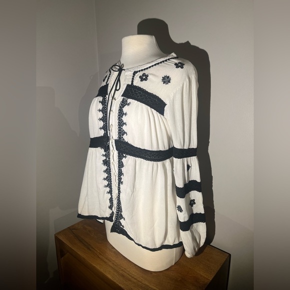 Free People | Iris Boho Top M B&W pheasant - Picture 5 of 11